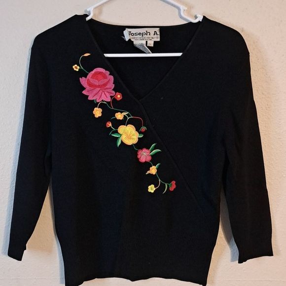 Joseph A Black Blouse with Floral Embroidery - Picture 1 of 3